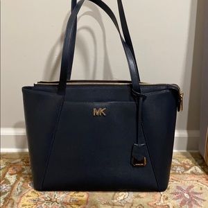Michael Kors Maddie Admiral (Navy Blue) Tote